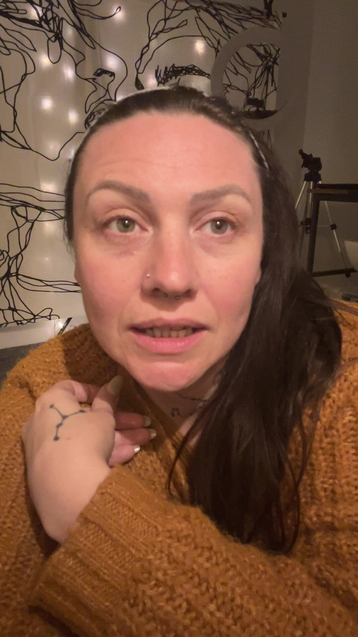 Lustful Libertines: 베개 토크 - 여자 오줌을 보고 좋아한다는 걸 깨달은 방법