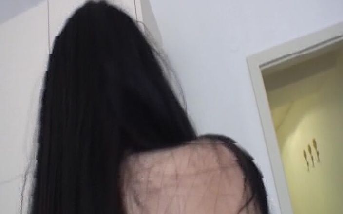 Hardcore German Club: This Naughty German Teen Likes to Get Her Face Covered