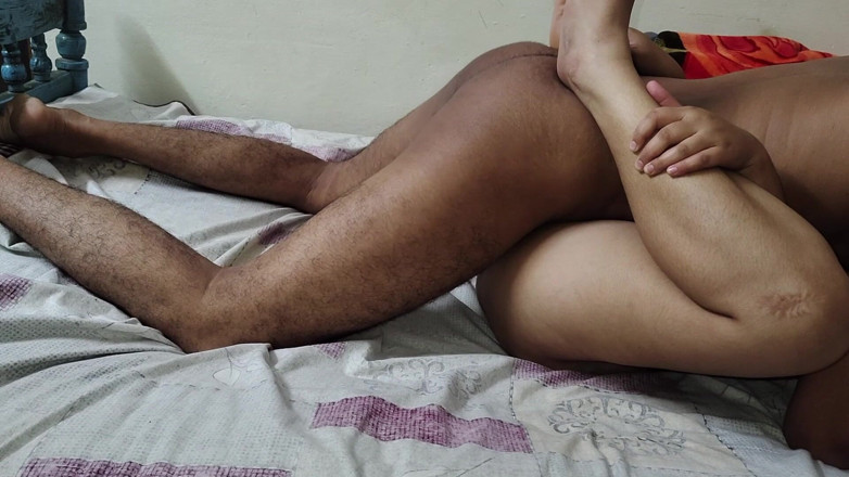 Desigirl37: I Fuck Indian Local Stepsister with Stepbrother in Room Facking