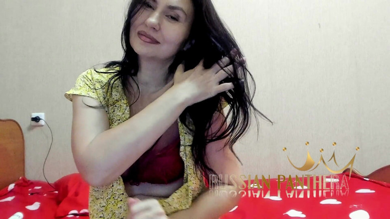 ANGELA_LADY: Milf faz massagem nos peitos que desperta a si mesma...