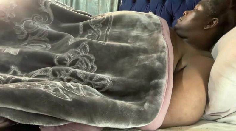Legendary Booty Overdose: ぽっちゃり系熟女 ベッドの準備ができています