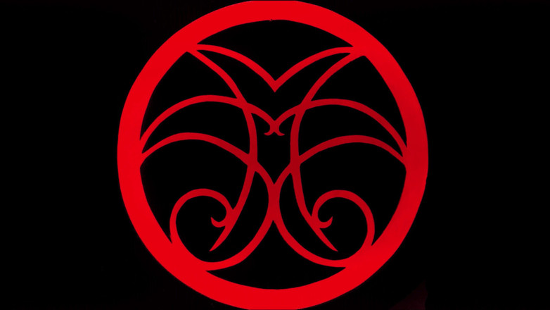 Dolls Cult: Zajímá mě, jestli se cítíš tak dobře jako moje dildo