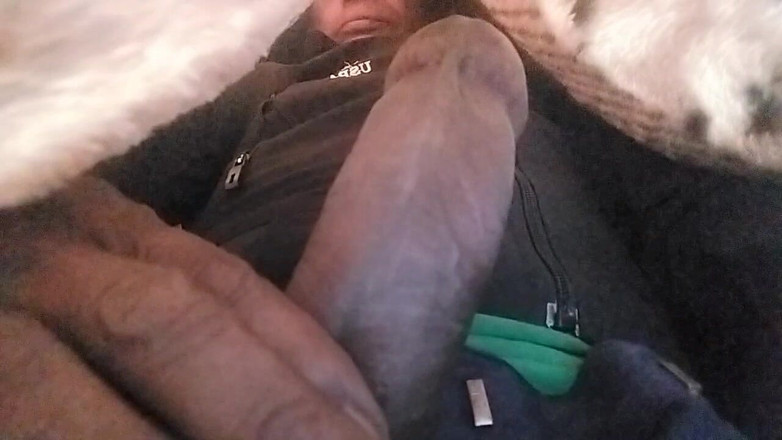 A_k_93152: Velmi krásný a velký penis