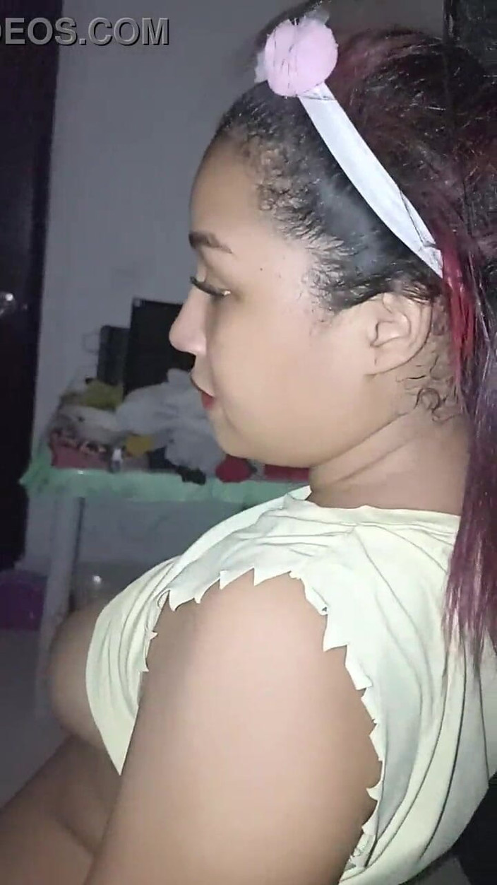 Pikaa6: 18-річна брюнетка з великими обвислими цицьками з Нью-Йорка Сполучені Штати трахають великий член свого зведеного брата, частина 105