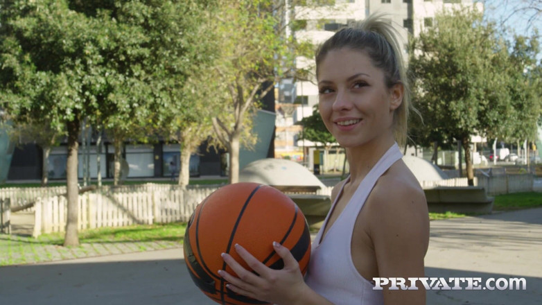 Private.com: Rebecca Volppetti, an empty house and her stepbrother