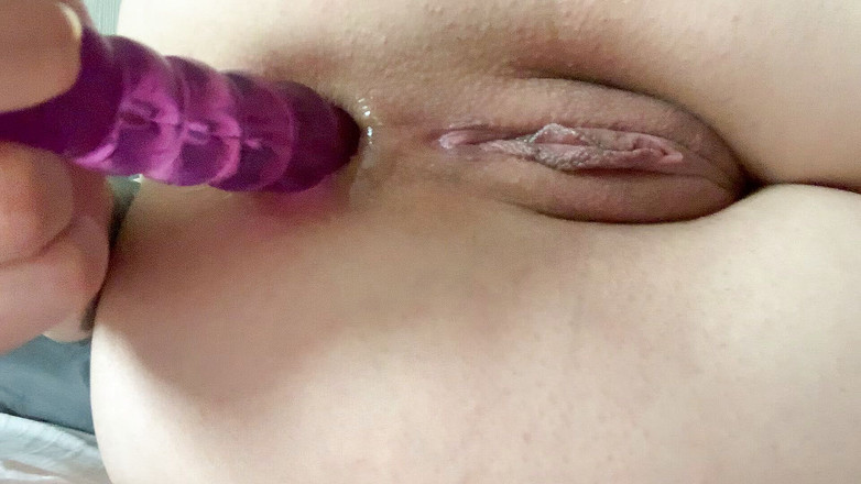 Molly_Hazze: Encule-moi - solo, gros plan, masturbation anale