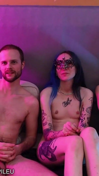 Bisexual Versatile Threesome with Noochka - Pegging, Licking & Cum Swap