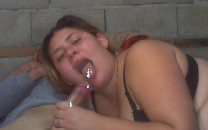 Naomi Simon: 深喉口交和射精