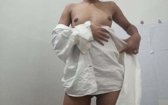 desigirl93: प्यारी बेबी डॉल, कबीले से छिपी कमसिन लड़की और हस्तमैथुन, गीली चूत और खुद का मजा