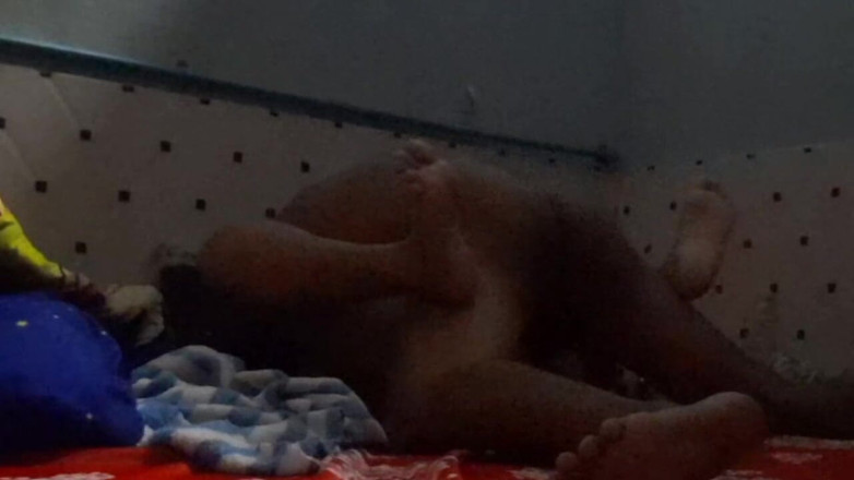 House wife: Guardami scopare calda ragazza vedova di 35 anni gemendo nei fidanzato...