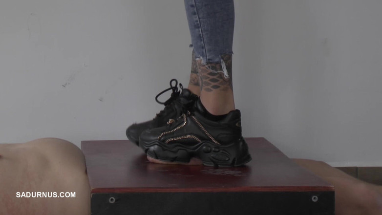 Sadurnus: Paní Cleo Happy Dokončovací Rozdrcení!