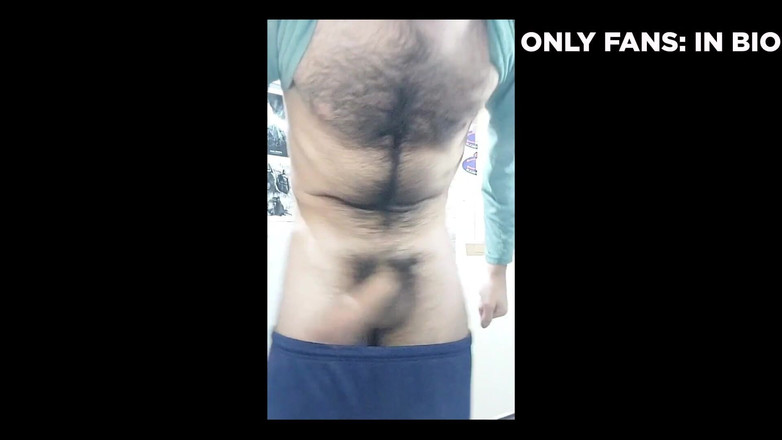 LapijARG: Ich masturbiere meinen fetten, behaarten, langen Penis in meinem zimmer