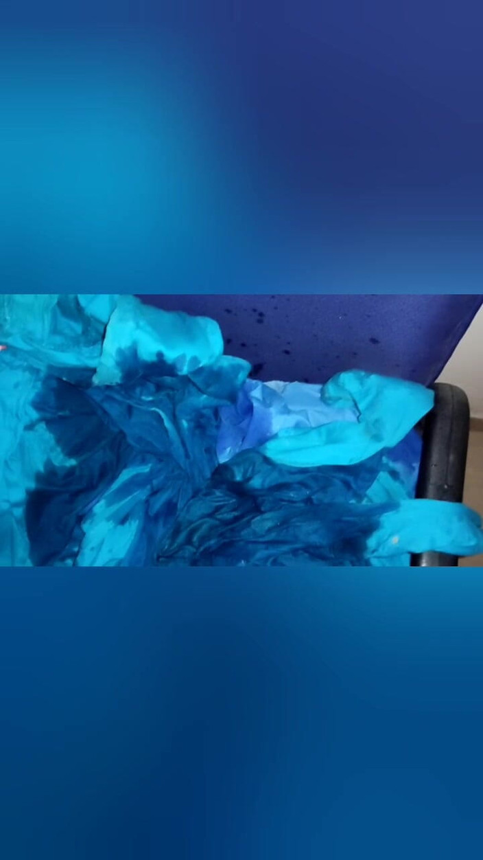 Satin And Silky: Satynowy Jedwab sikanie porno - mocz i sikanie na satynowy jedwabisty...