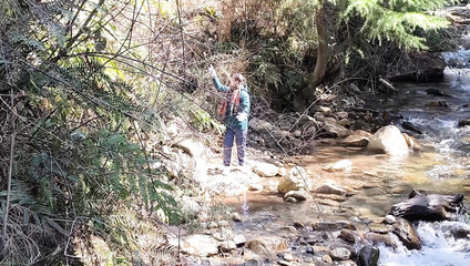 pujaprem: Futai după plimbare în pădure la cascadă