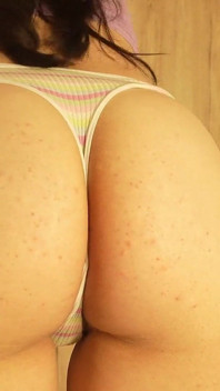 임신한 배는 대물이어서 후장 따먹기 시작