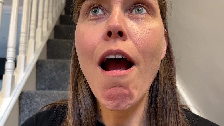 Wamgirlx: Ik wed dat je wenste dat mijn tong je hard...