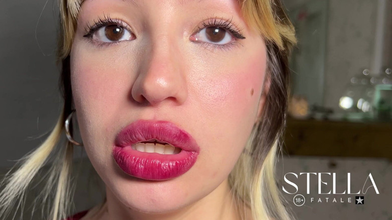Stellafatale: Raspberry - Lip Trembling Red Lipstick - Slow Motion