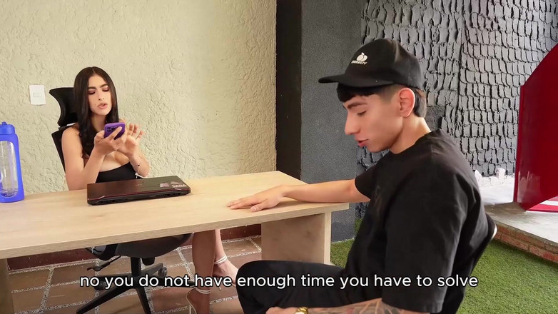 Alicia Trece: Můj šéf je latina s těsnou kundičkou! Latina s velkými prsy...