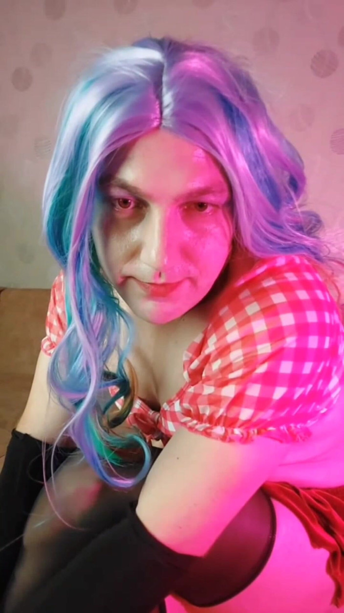 Kitty_Cross: The Medusa Appearance Sissy Pretty Pinky
