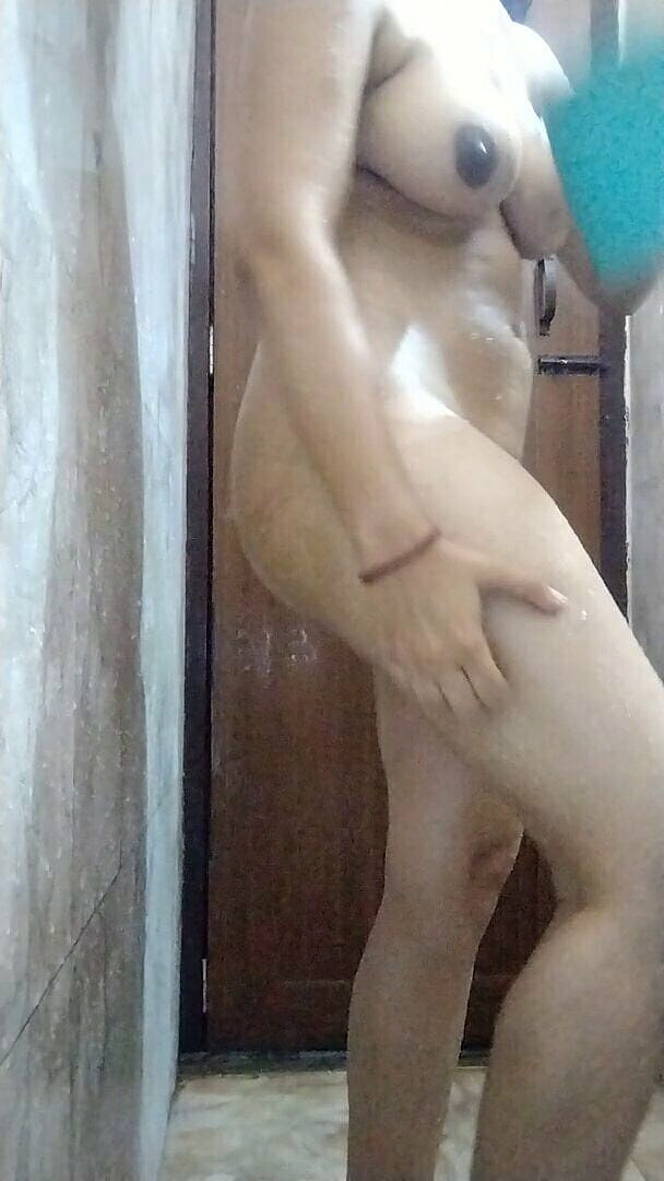 Riyathakur: 20 岁完美的印度女孩