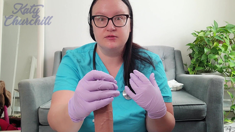 Katy Churchill: 医生崇拜你的大鸡巴