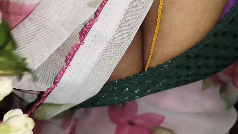 SneakyManner48: 인도 아줌마 물은 형부의 말의 손에서 나왔어, 섹시한 비디오, 섹시한 비디오, 섹스 비디오., 힌디어 섹스 비디오, 로맨틱 섹스