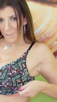 Соло Sara Jay с прыгучая задницей