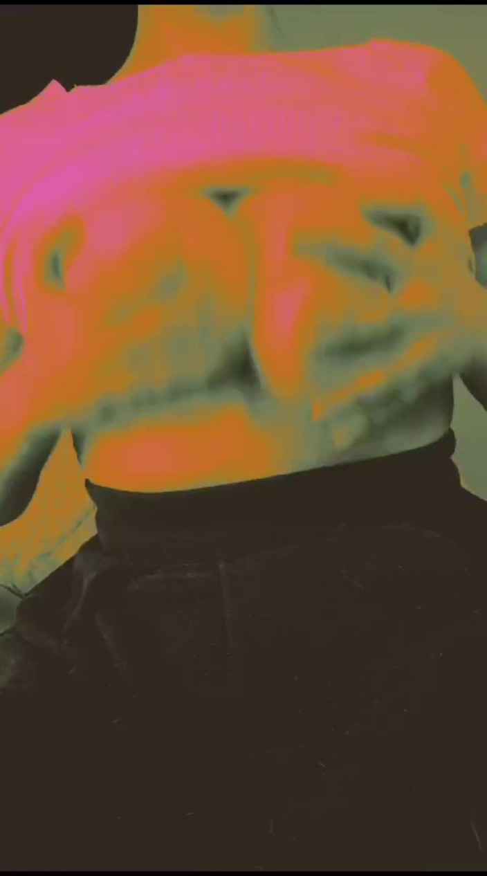 Lia Mauren: Cewek kulit putih dengan toket besar alami idaman semua pria