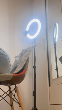 Bts Pets: Une Déesse Fait Exploser Des Pets Pendant Le Tournage