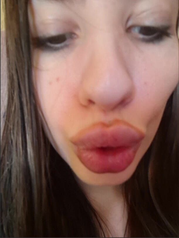 ElzaKom: I'm Young, but I Love Being with Older Men