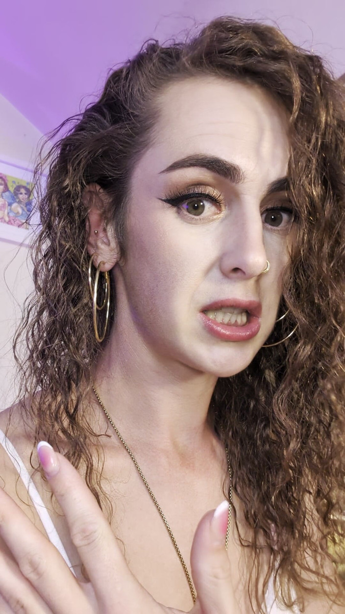 CecexoMonroe: Humilhando seu pau pequeno - Cece Monroe - humilhação de pênis pequeno...