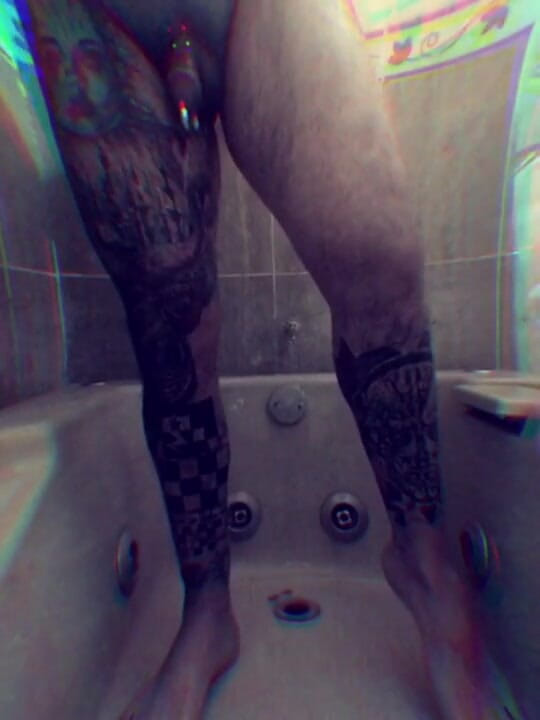Phillholes: In the shower dildo