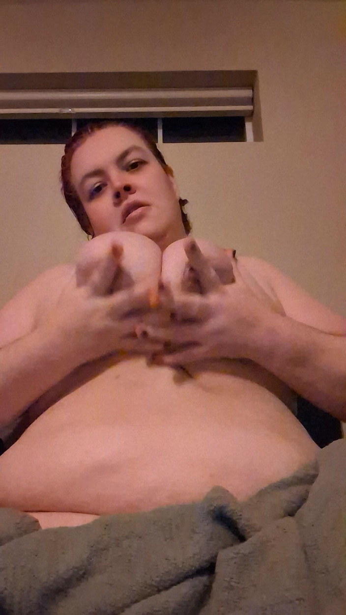 Tagyourit: Rubbing Lotion on My Big Titties