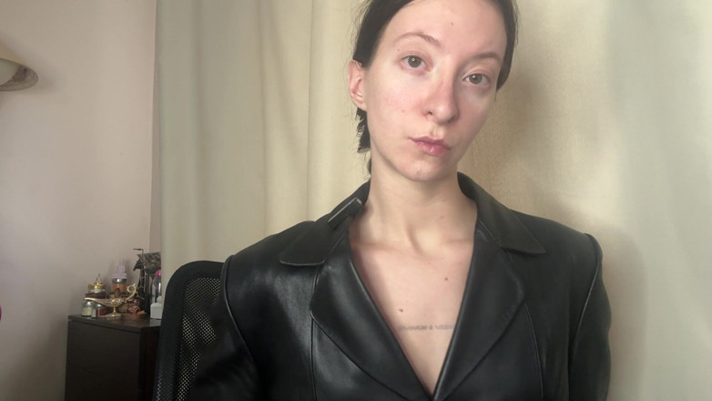 Skinny_lady69: Deusa de couro Asmr: luvas, mamilo tocando gemidos sensuais