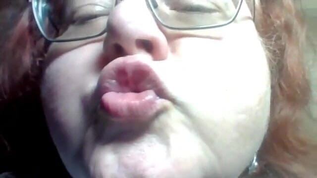 BBW nurse Vicki adventures with friends: BBW Gives You Close up Clip of Her Nake Lips...