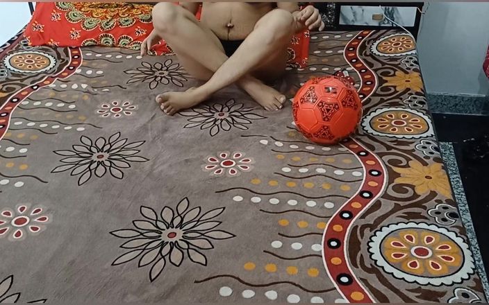 Peena: Bhabhi Was Playing with the Ball and Got Horny