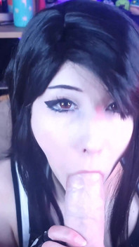 Tifa Lockhart dává hluboké kouření, obrovské kozy Titjob a dělá cloud sperma s naolejovanou stehenní