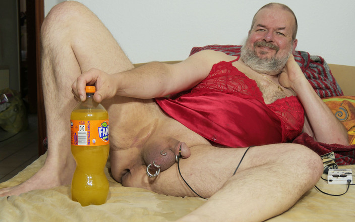 Qualzucht: 애널 게임과 메가 - 아름답고 빨간 잠옷의 오르가즘