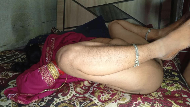 Amrita for you: Sexy indická desi švagrová a švagrová mají sex