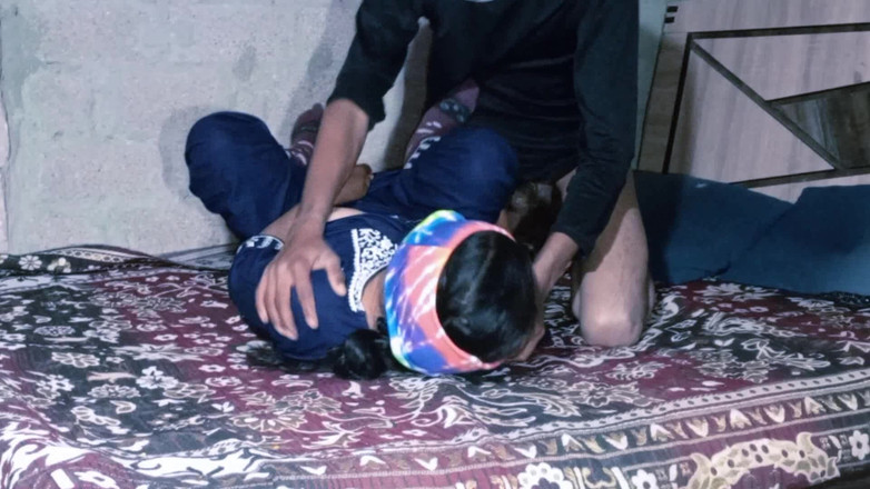 Amrita for you: Бхабхі жорстко відтрахана вночі в будинку, хінді аудіо