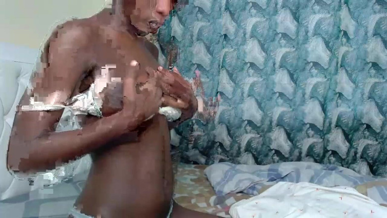 Ebonyschat: Lina - Ebony Dance Tease - Slim Body Twerk Show