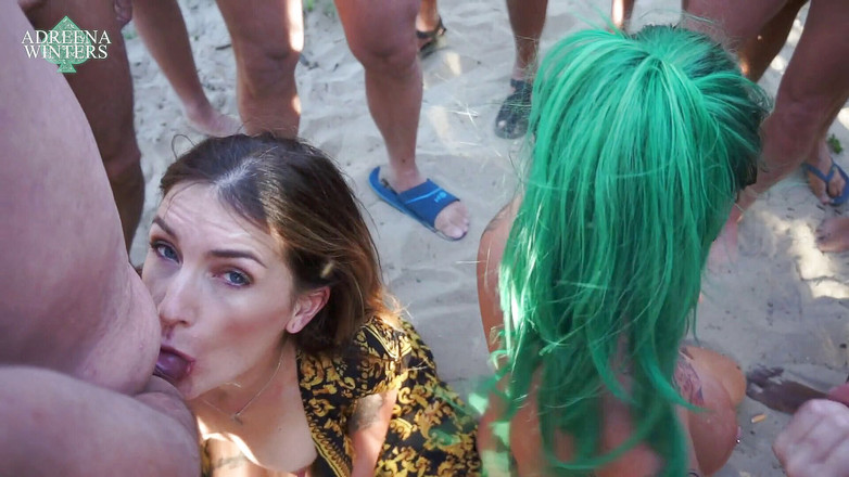 Adreena Winters: Буккаке на публичном пляже