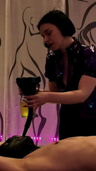 Lady Medea Piss Dricka Förstörd Femdom Handjob För Toalett Slav Lösare