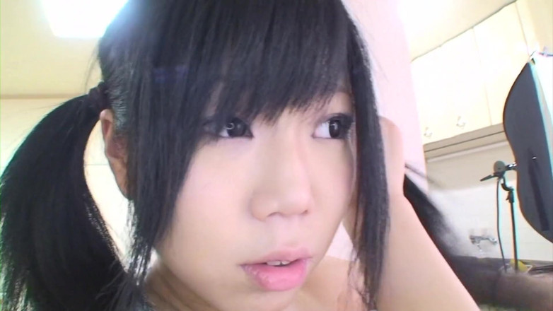 Japan Lust: 对她敏感的日本阴户的坚硬鸡巴