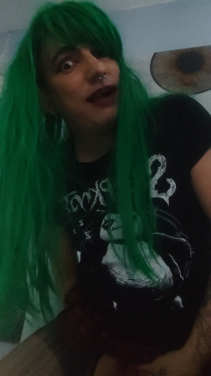 Alicia Moonkalation: German Punk Transe Gibt Solo Sperma