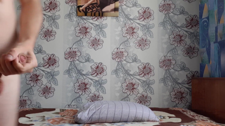 AlexRusFun: Teen dances and shakes her huge dick and shows his...