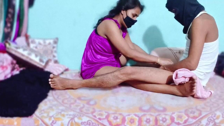 Amina begum: Desi Bhabhi si užívá se švagrem
