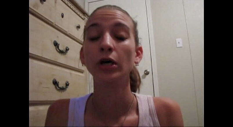 Femdom Austria: 被小鸡巴激怒了