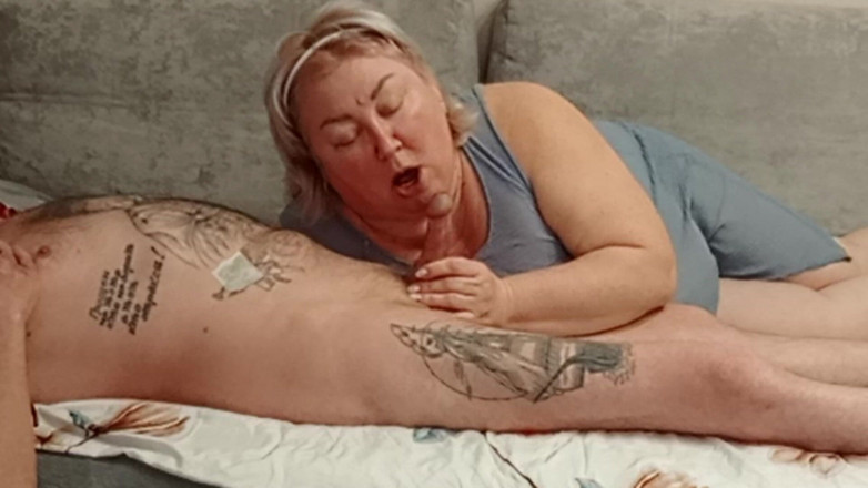 Zona901: Fed My Stepmom with Cum