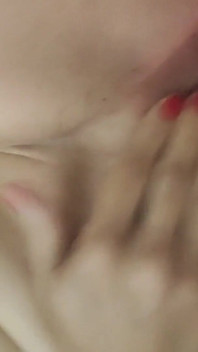 Une jeune Turque se fait sodomiser. Petit trou du cul